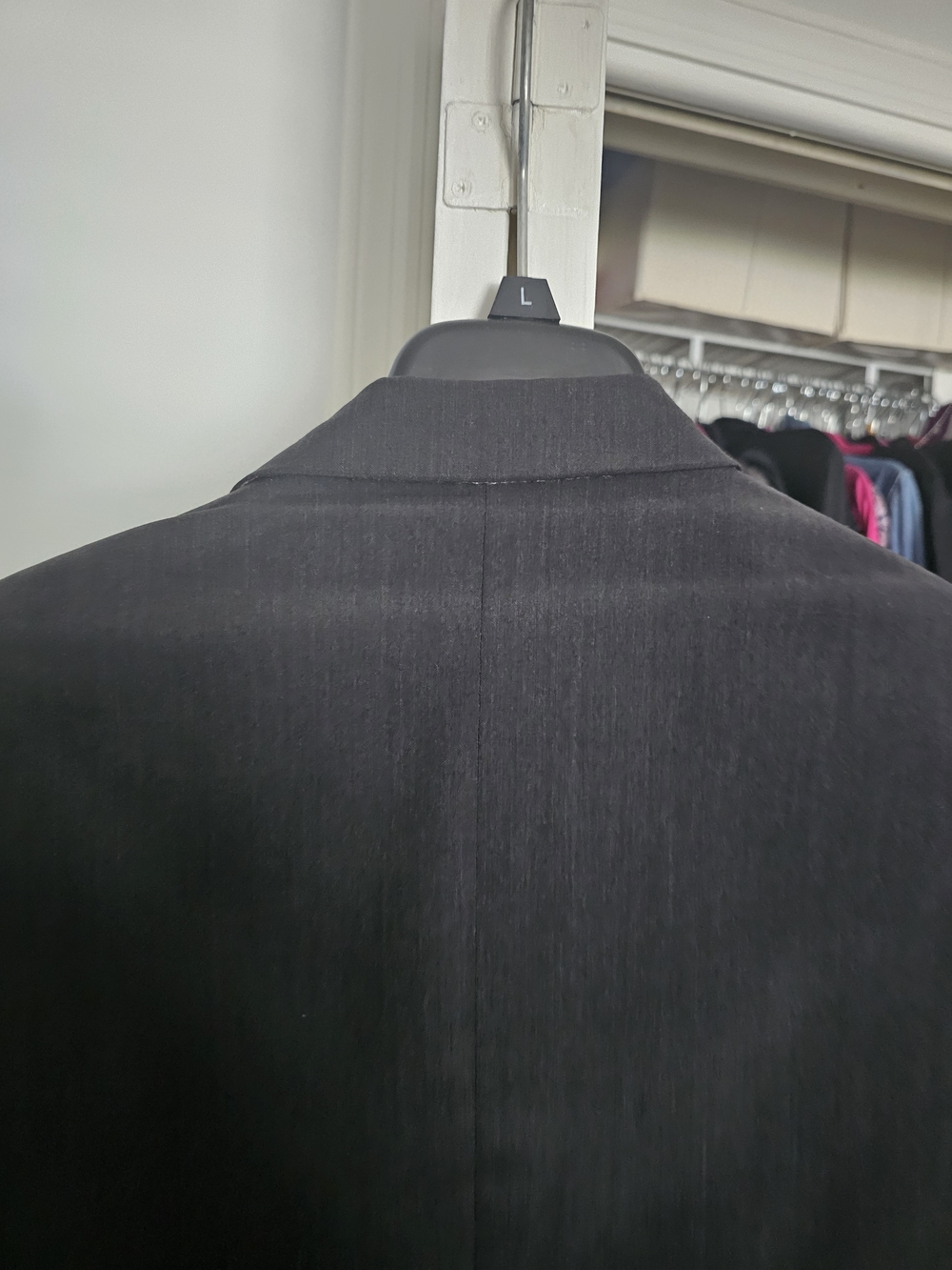 V2 By VERSACE Classic Black Men's Single-Breast Blazer - Picture 2 of 10